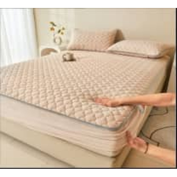 Ensemble couvre-lit matelassé beige velours avec taies d'oreiller - 3 places