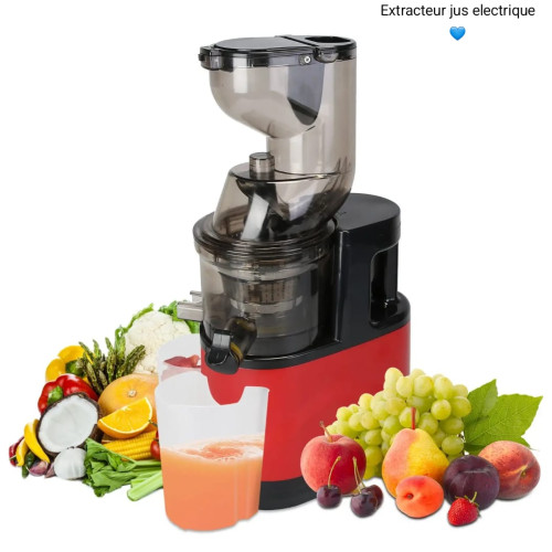  Extracteur de jus électrique vertical rouge et noir en train de presser un jus vert détox, entouré de fruits et légumes frais variés comme des bananes, des tomates et des poivrons, avec ses deux récipients collecteurs au premier plan