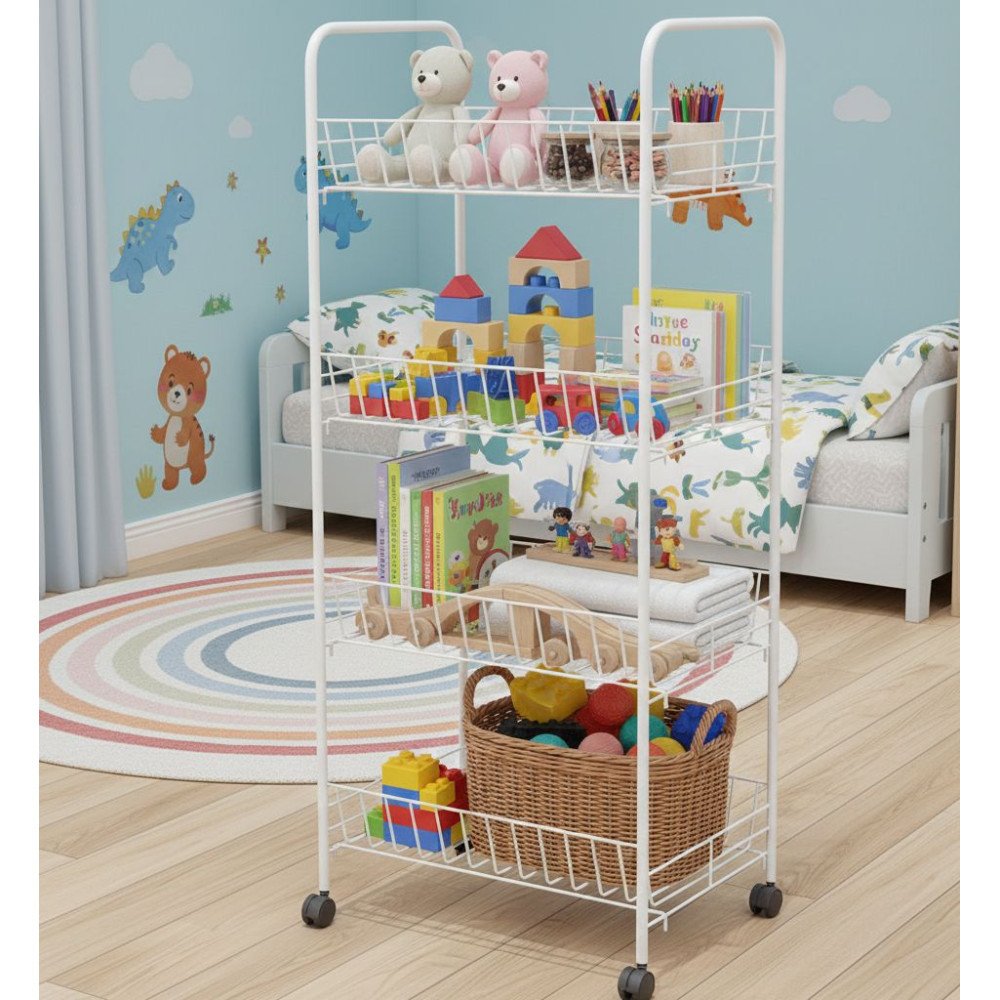 Chariot de rangement blanc à roulettes à quatre niveaux avec des produits de beauté et des serviettes