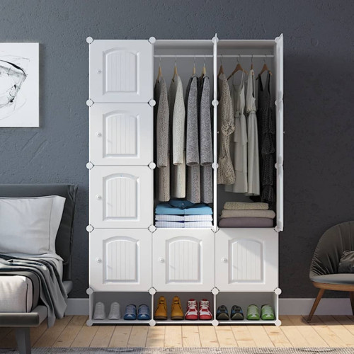 Armoire penderie modulable Mbectemi Market Armoire penderie modulable blanche avec vetements suspendus et rangement chaussures