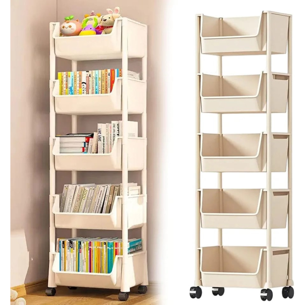 Chariot de rangement mobile à 5 niveaux Chariot de rangement vertical blanc à 5 niveaux sur roulettes placé entre un meuble de cuisine et un réfrigérateur