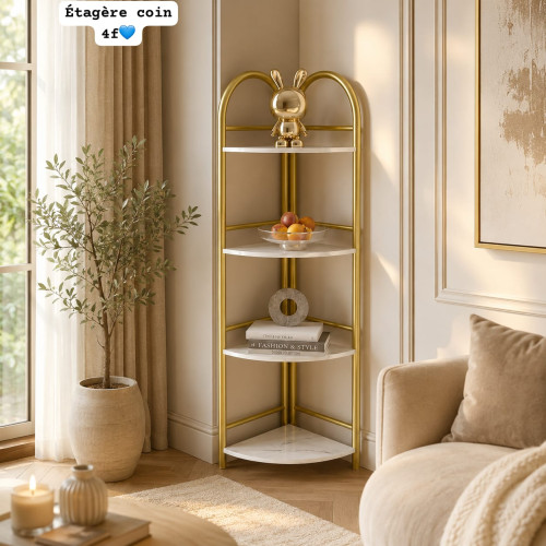 etagere-de-coin-d-angle-doree-marbre-blanc-130cm-mbectemi-marke Étagère de coin d angle dorée de 130cm de hauteur à quatre niveaux avec étagères en marbre blanc dans un salon lumineux
