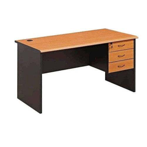 Table de bureau professionnel 1,20 m de longueur.