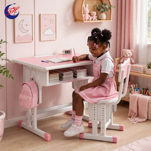 Ensemble bureau d'étude rose pour enfant réglable en hauteur avec sa chaise assortie et un sac à dos suspendu